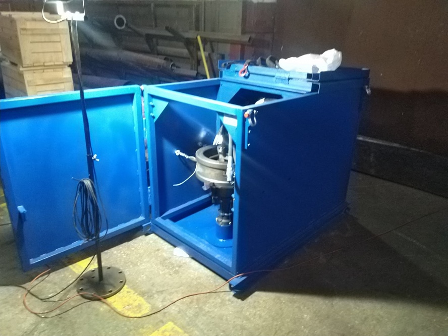 Устройство для нарезания резьбы на обсадных трубах 140-178 УНР-7 (074.00.000)