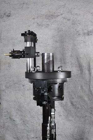 Устройство для нарезания резьбы на обсадных трубах 140-245 УНР-8 МЮ (145.00.000)