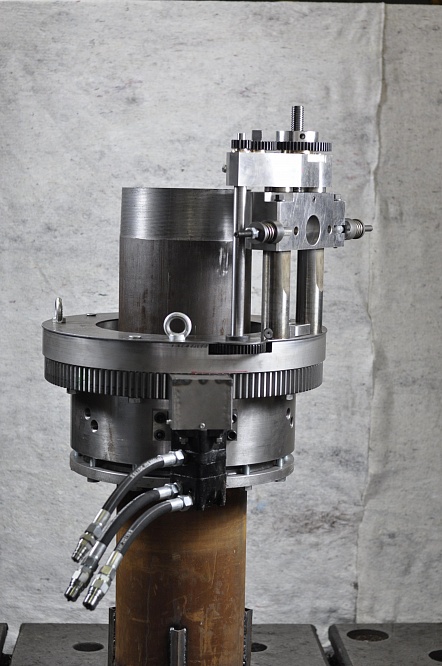 Устройство для нарезания резьбы УНР-19МС (118.00.000)