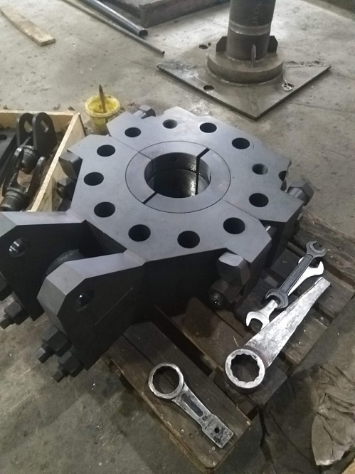 Фланец колонный разъемный ФКР-127-178 (155.00.000)