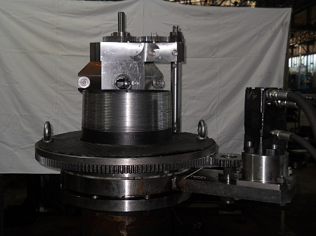 Устройство для нарезания резьбы УНР-17МС (107.00.000)