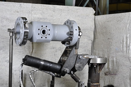 Натаскиватель шарнирный для наведения запорной компоновки на фланец крестовины 230х35, НШГ-230х35 (130.00.000)