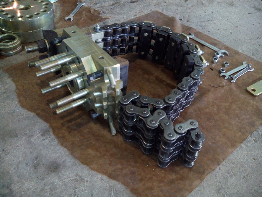 Хомуты для сверления технологических отверстий в трубах 219-340 ХСТ-70М (096.00.000)