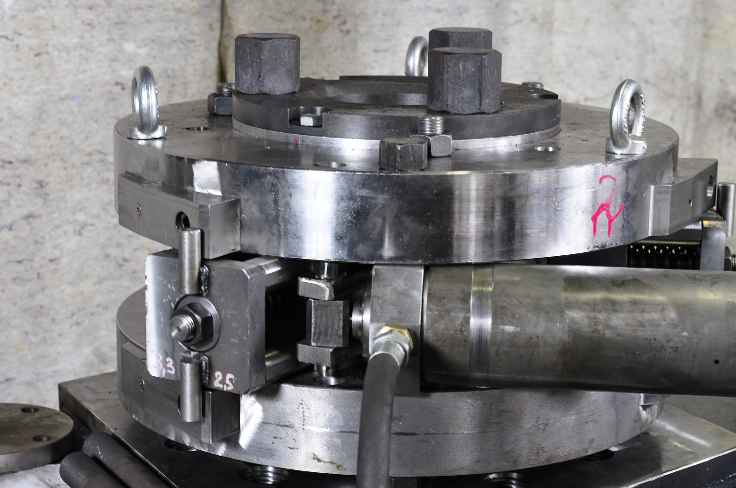 Проведена доработка Установки для спуска труб под давлением СПШ-1